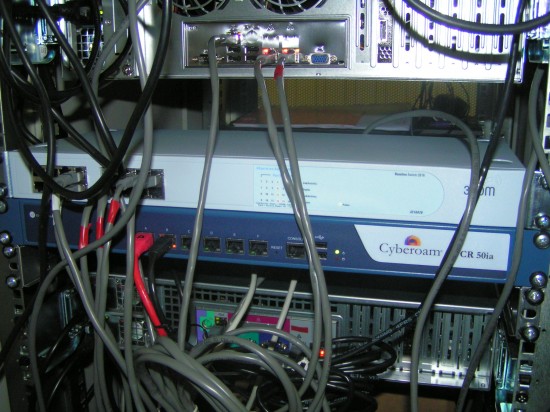 Znáte Cyberoam CR35iNG, nejvýkonnější UTM své třídy?
