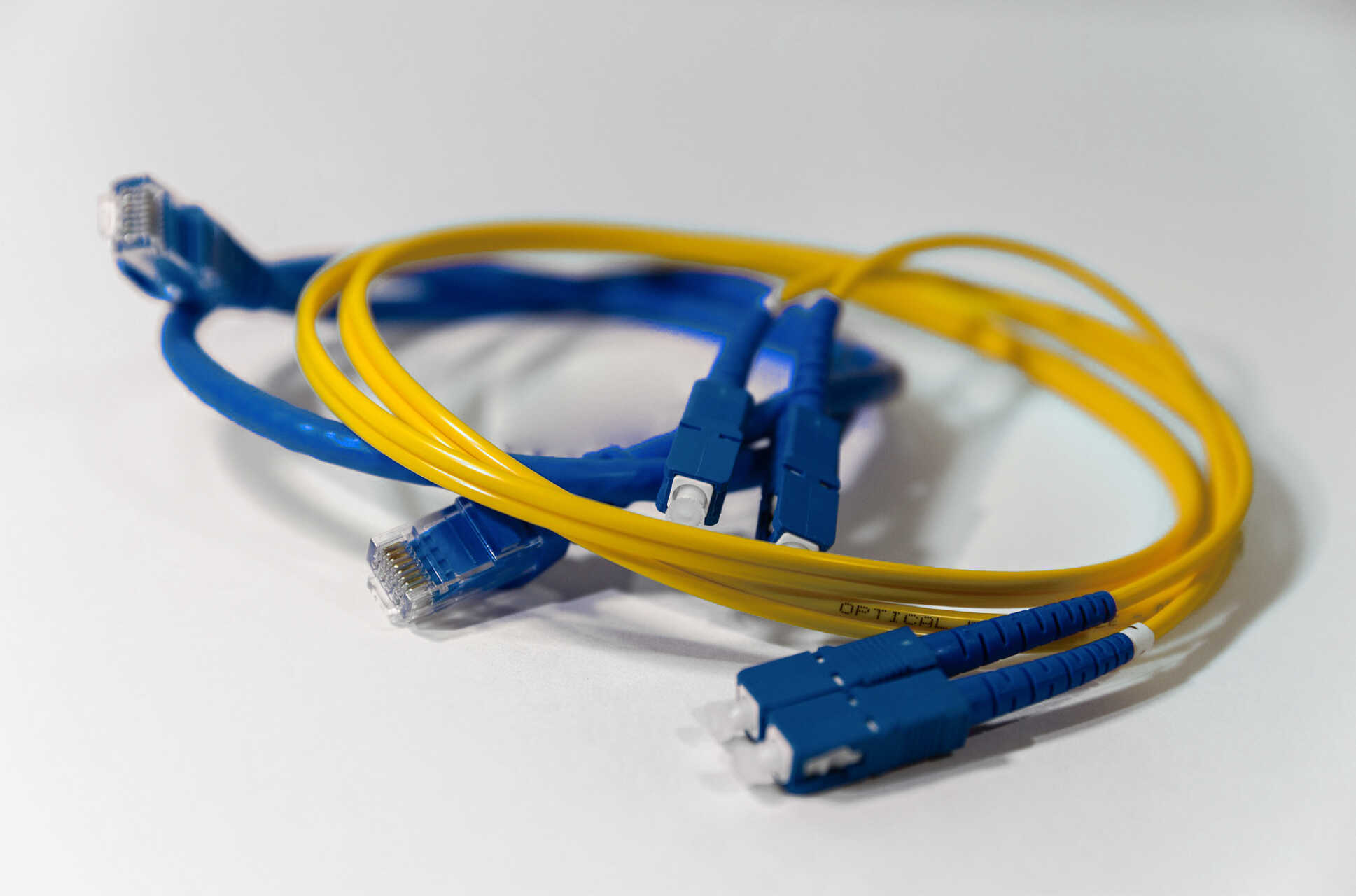 Fiber cabels for server connection