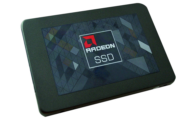 AMD přichází s SSD Radeon R3